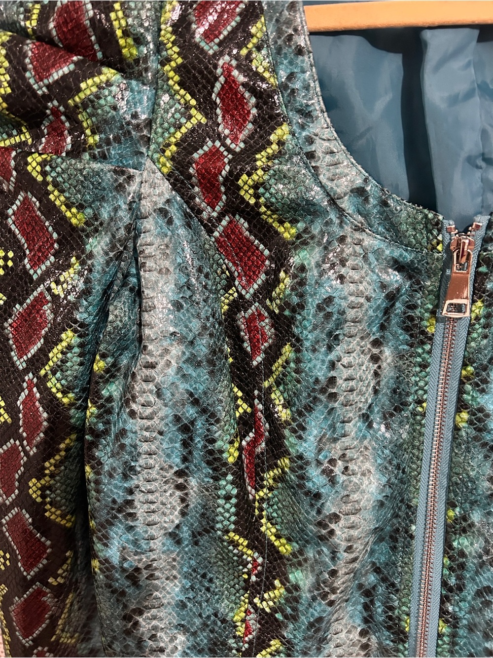 Azalea Wang teal and multicolored snakeskin print faux leather crop jacket. - Picture 4 of 11